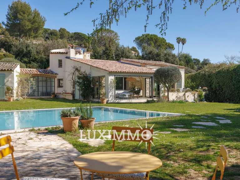 Villa La Colle-sur-Loup - 5 chambres - 239m²