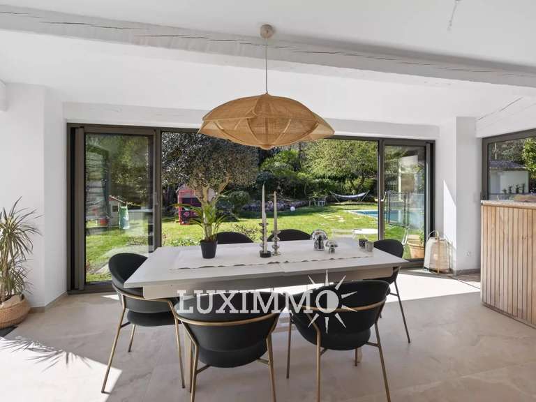 Villa La Colle-sur-Loup - 5 chambres - 239m²