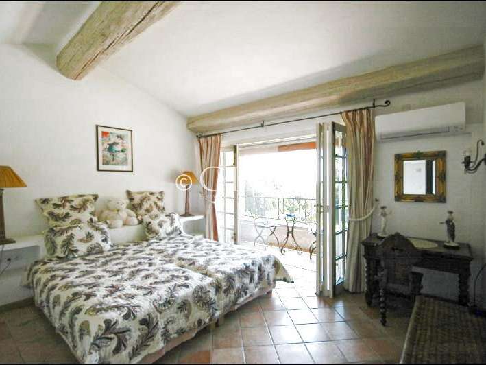 Villa La Colle-sur-Loup - 4 chambres - 234m²