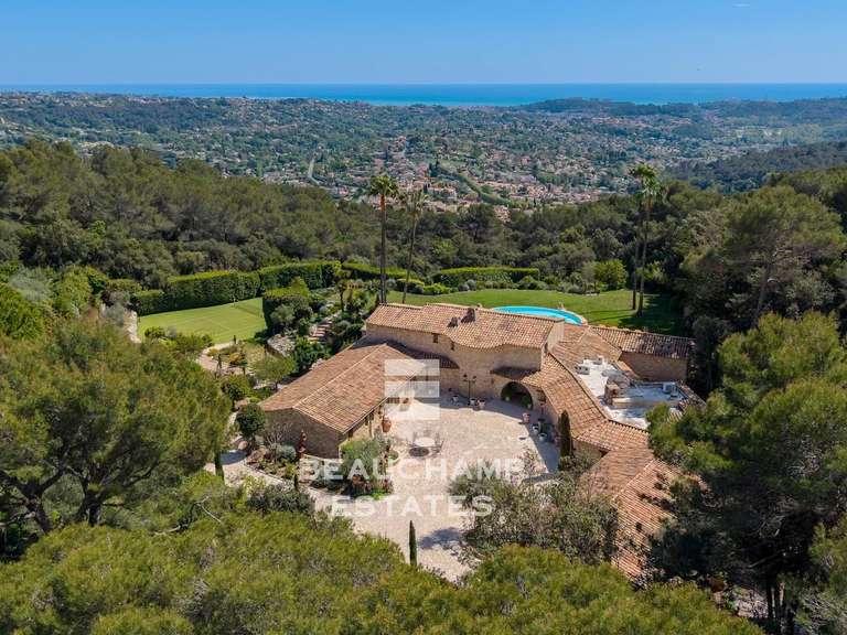 Villa La Colle-sur-Loup - 9 bedrooms - 800m²