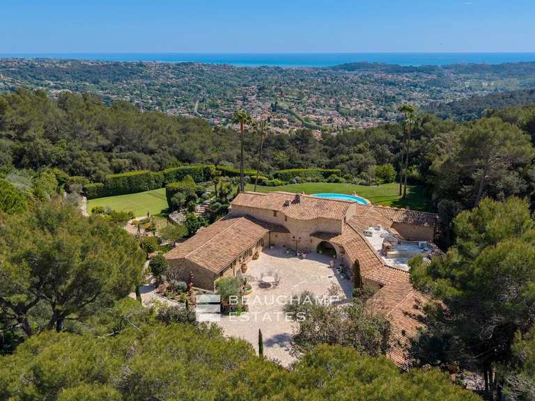Villa La Colle-sur-Loup - 9 chambres - 800m²