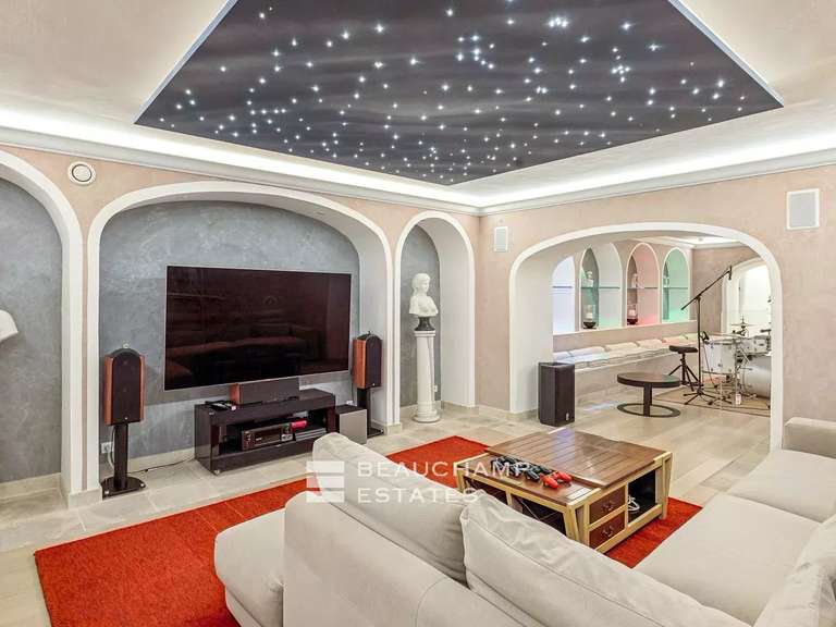 Villa La Colle-sur-Loup - 9 chambres - 800m²