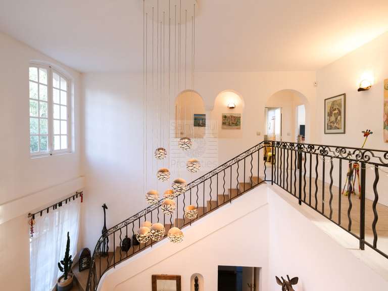 Villa La Colle-sur-Loup - 6 chambres - 280m²