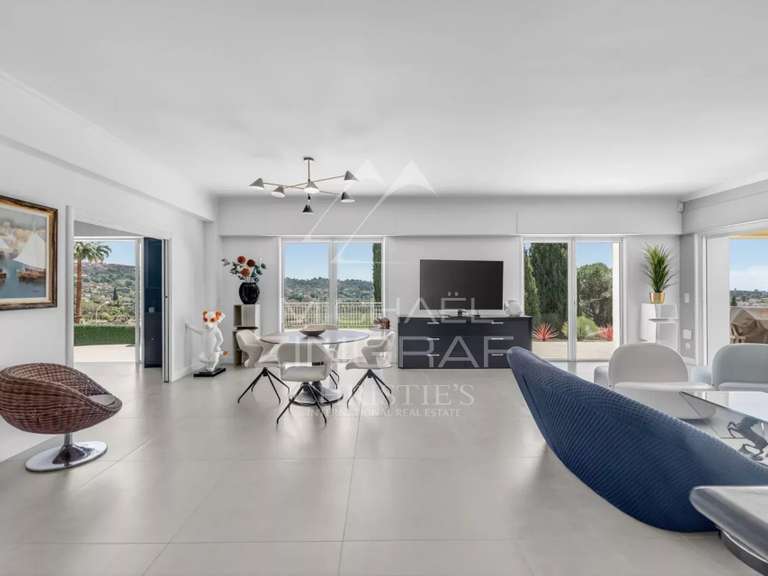 Villa La Colle-sur-Loup - 3 chambres - 188m²