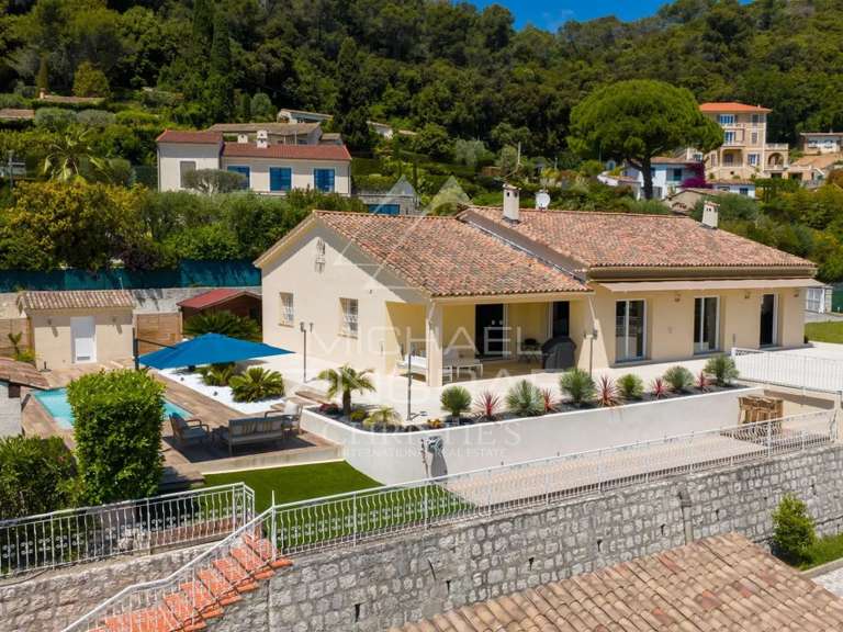Villa La Colle-sur-Loup - 3 chambres - 188m²