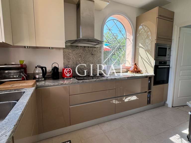 Villa La Colle-sur-Loup - 4 chambres - 165m²