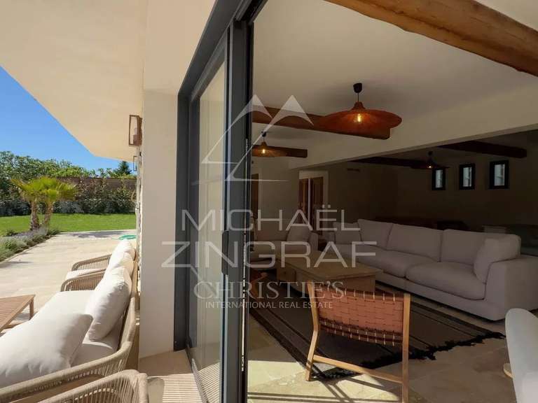 Villa La Colle-sur-Loup - 5 chambres - 205m²