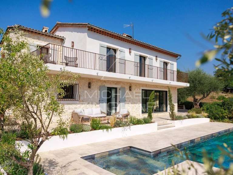 Villa La Colle-sur-Loup - 5 chambres - 205m²