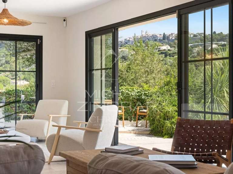 Villa La Colle-sur-Loup - 5 chambres - 205m²