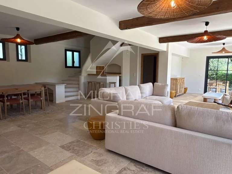 Villa La Colle-sur-Loup - 5 chambres - 205m²
