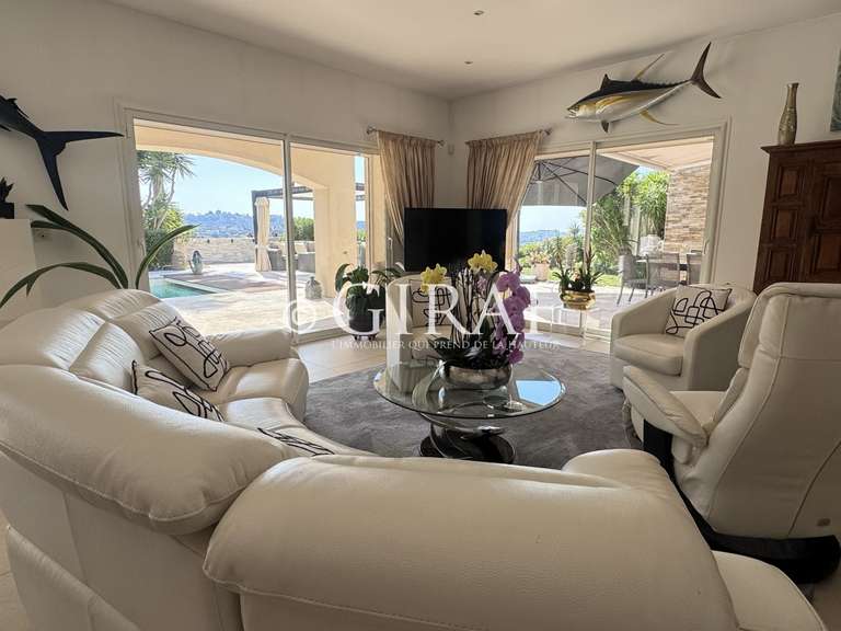 Villa La Colle-sur-Loup - 3 chambres - 180m²