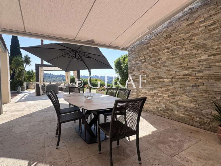 Villa La Colle-sur-Loup - 3 chambres - 180m²