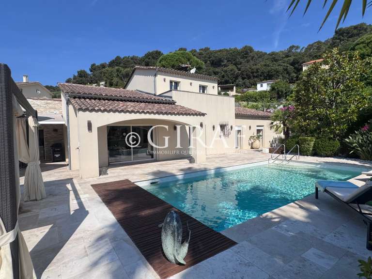 Villa La Colle-sur-Loup - 3 chambres - 180m²