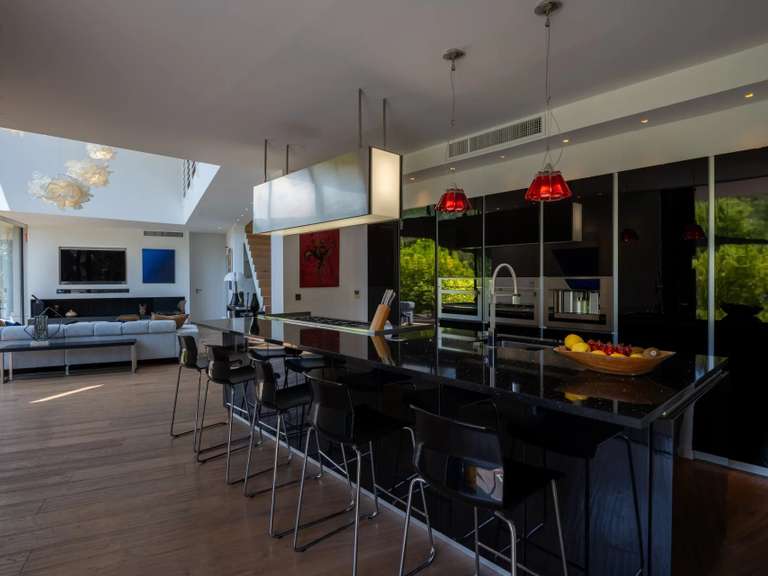Villa La Colle-sur-Loup - 4 chambres - 195m²