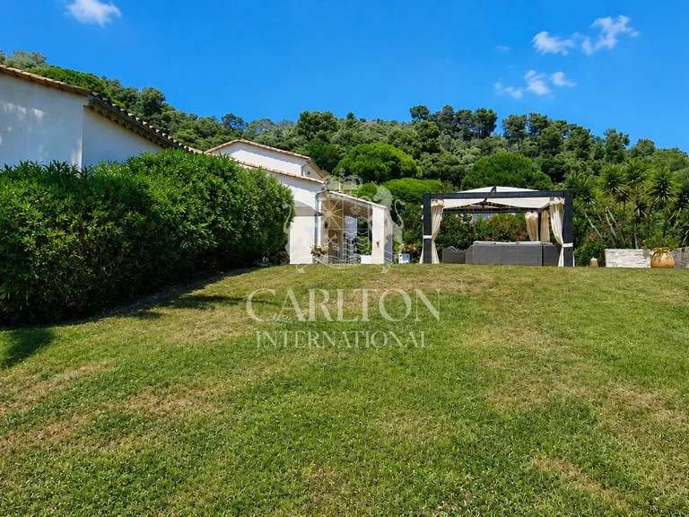 Villa La Colle-sur-Loup - 3 chambres - 217m²