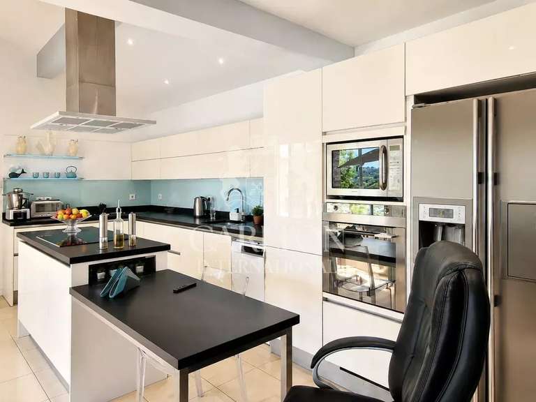 Villa La Colle-sur-Loup - 3 chambres - 217m²