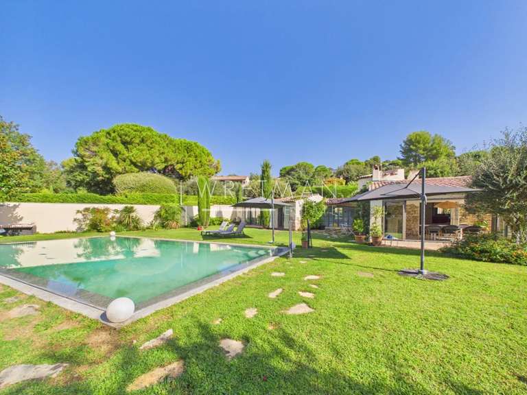 Villa La Colle-sur-Loup - 5 chambres - 190m²