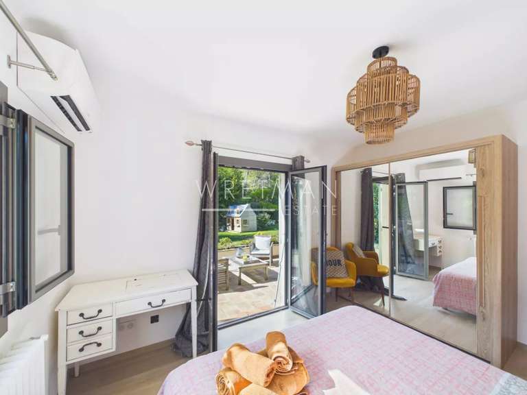 Villa La Colle-sur-Loup - 5 chambres - 190m²
