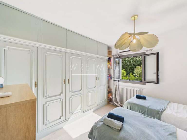 Villa La Colle-sur-Loup - 5 chambres - 190m²
