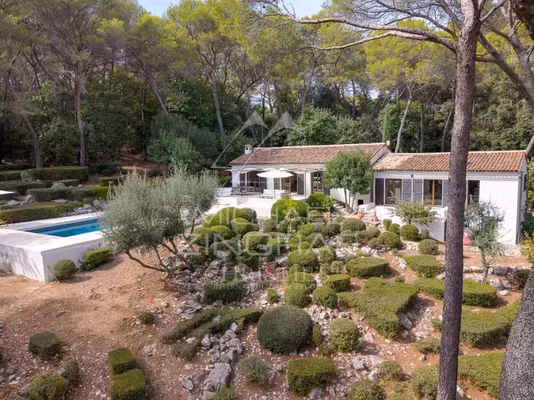 Villa La Colle-sur-Loup - 3 chambres - 160m²