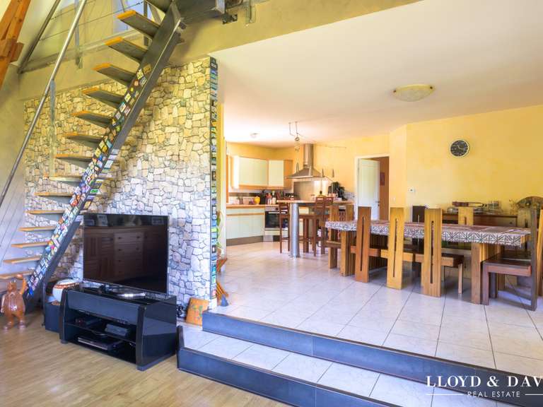 Maison La Combe-de-Lancey - 5 chambres - 170m²