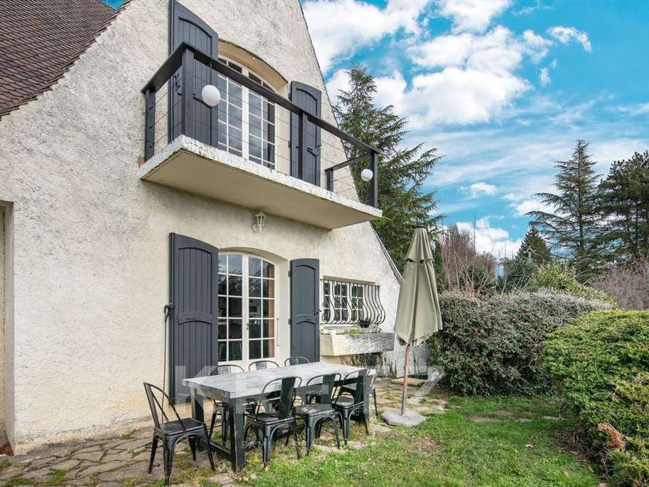 House La Côte-Saint-André