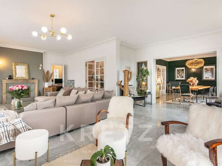 Maison La Côte-Saint-André - 6 chambres - 250m²