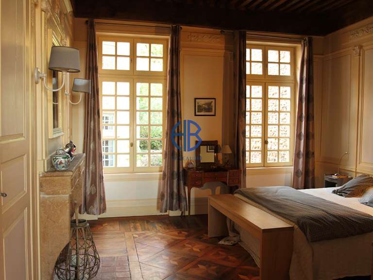 Propriété La Côte-Saint-André - 8 chambres - 638m²
