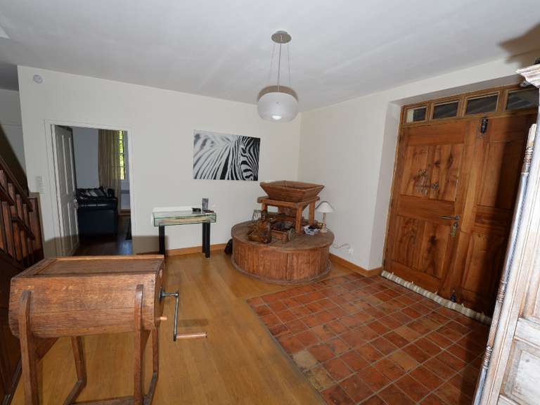Unusual property La Coucourde - 380m²