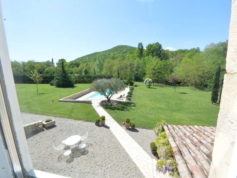 Unusual property La Coucourde - 380m²