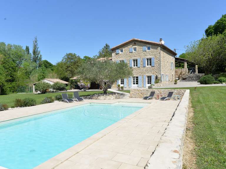 Unusual property La Coucourde - 380m²