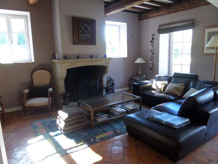 Unusual property La Coucourde - 380m²