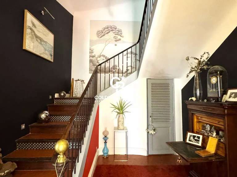 Appartement La Crau - 4 chambres - 253m²