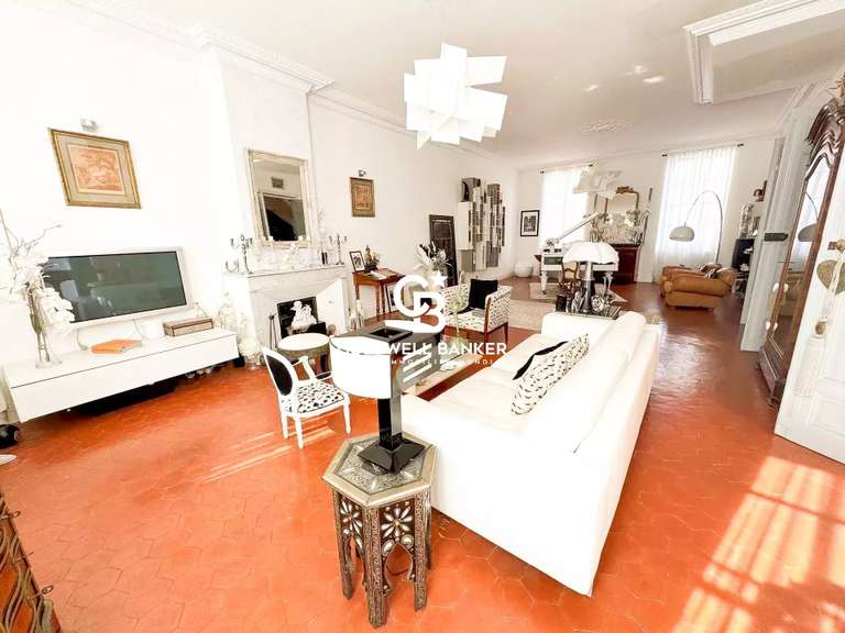 Appartement La Crau - 4 chambres - 253m²