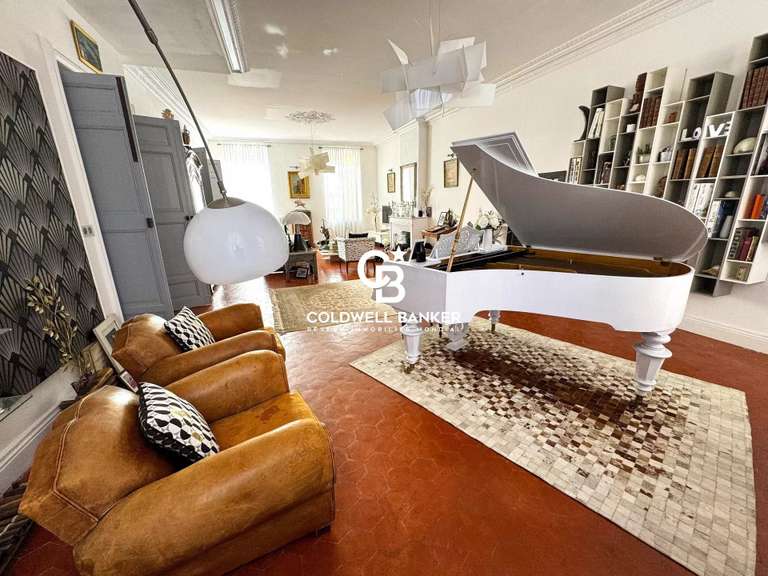 Appartement La Crau - 4 chambres - 330m²
