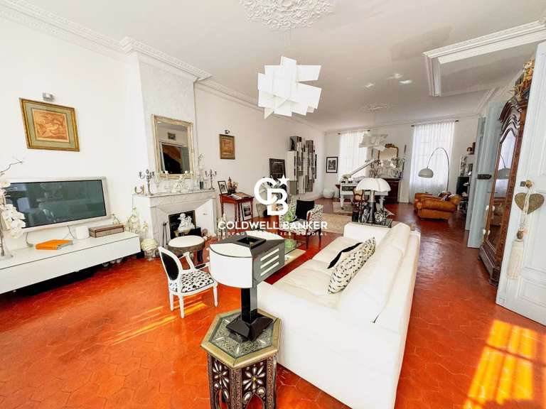 Appartement La Crau - 4 chambres - 330m²