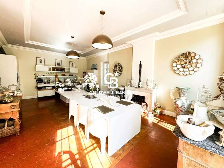 Appartement La Crau - 4 chambres - 330m²