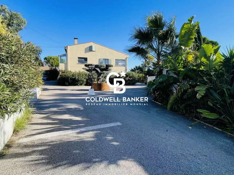 House La Crau - 14 bedrooms - 651m²