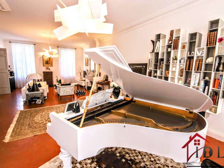 Maison La Crau - 10 chambres - 360m²