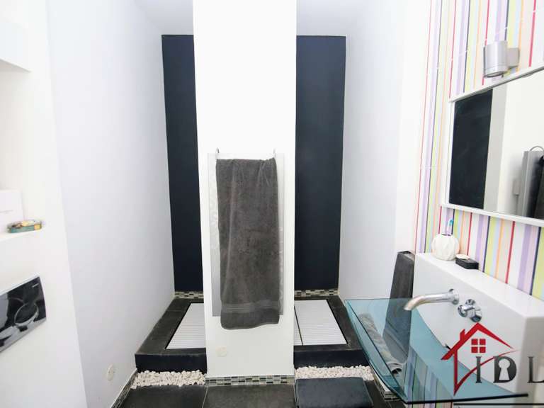 Maison La Crau - 10 chambres - 360m²