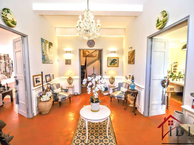 Maison La Crau - 10 chambres - 360m²