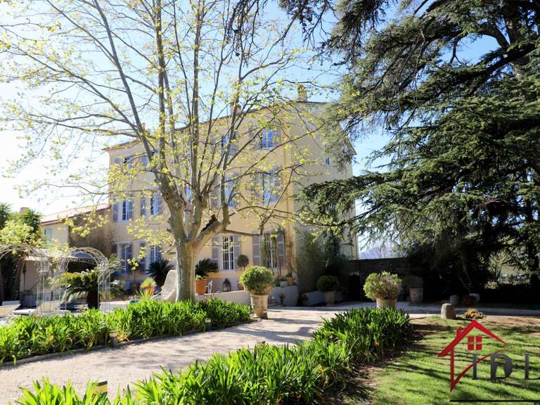 Maison La Crau - 10 chambres - 360m²