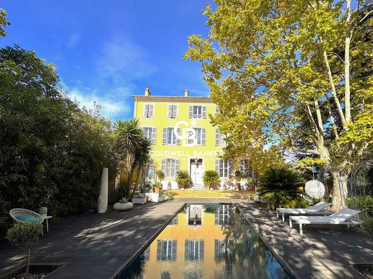 Property La Crau - 10 bedrooms - 500m²