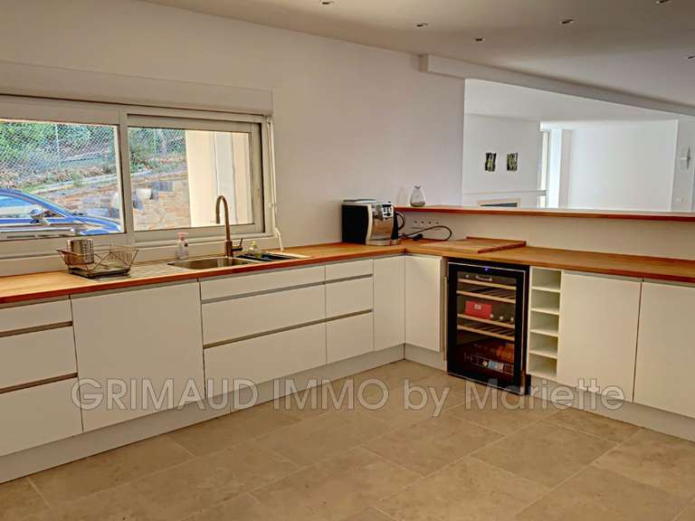 Appartement La Croix-Valmer - 3 chambres - 178m²