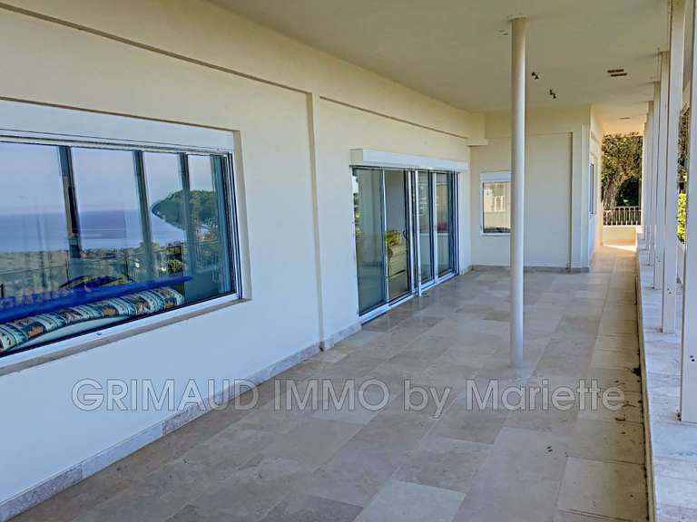 Appartement La Croix-Valmer - 3 chambres - 178m²