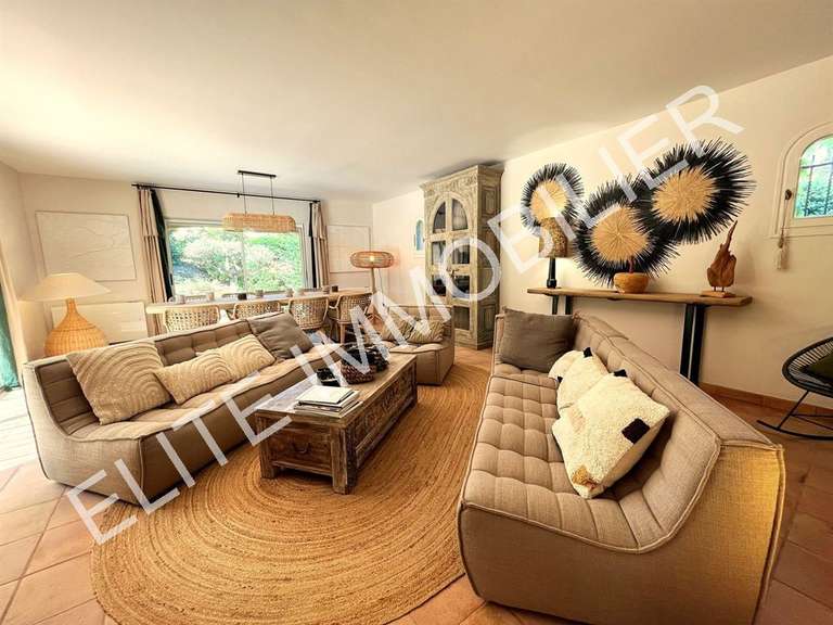 Maison La Croix-Valmer - 5 chambres - 163m²