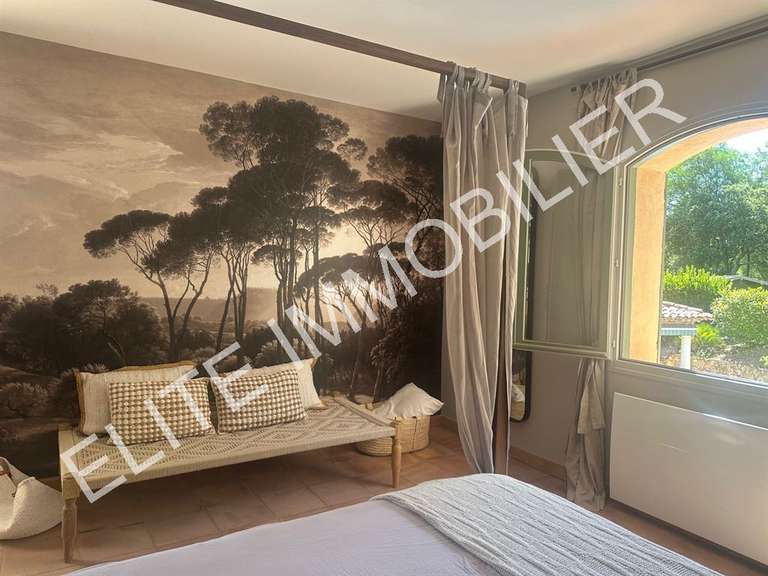 Maison La Croix-Valmer - 5 chambres - 163m²