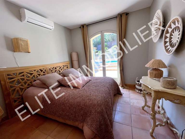 Maison La Croix-Valmer - 5 chambres - 163m²