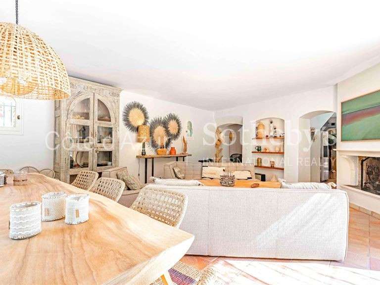 Maison La Croix-Valmer - 5 chambres - 185m²