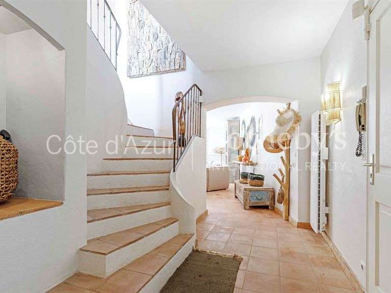 Maison La Croix-Valmer - 5 chambres - 185m²